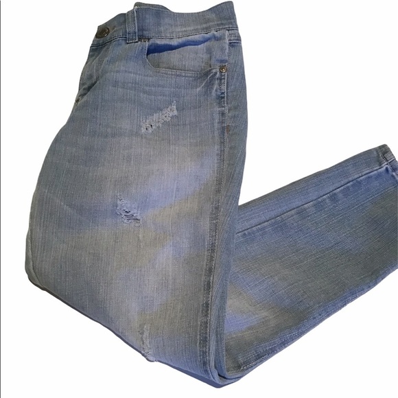 Seven7 Light Wash Skinny Easy Fit Jeans - Picture 2 of 9